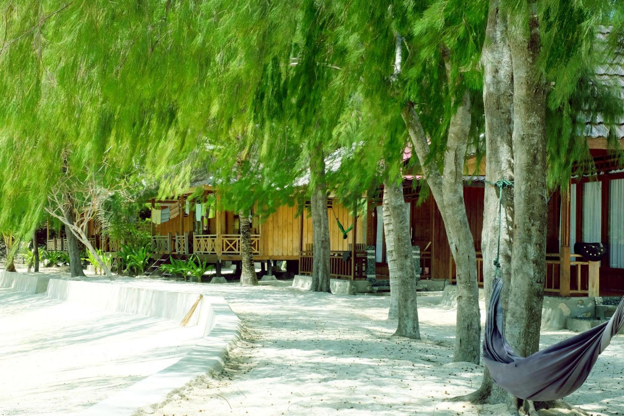 Bolilanga Island Resort - Togean Island Angkayo Kültér fotó